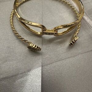 Elegant Gold-Tone Women's Jewelry Set